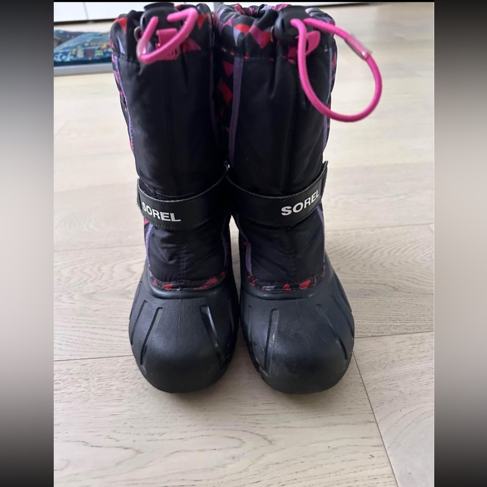 Sorel girls boots